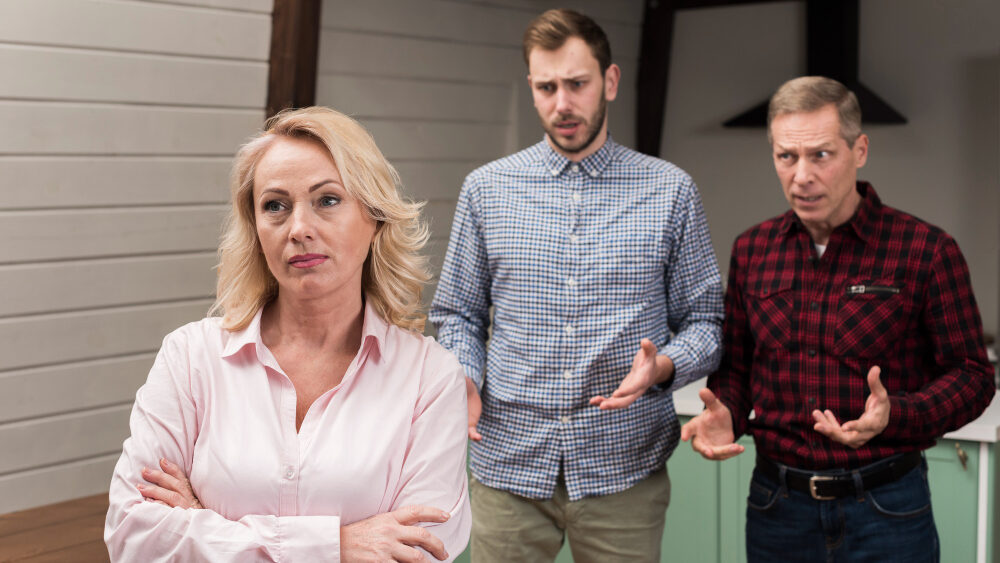 Un bouc émissaire narcissique